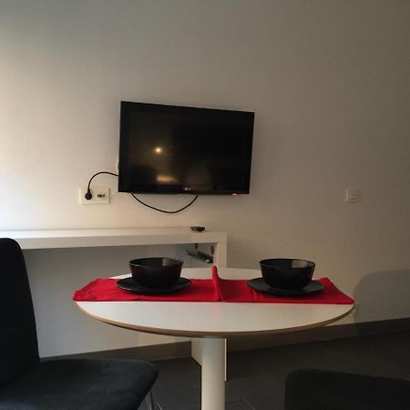 Room And Kitchen Bilbao Extérieur photo