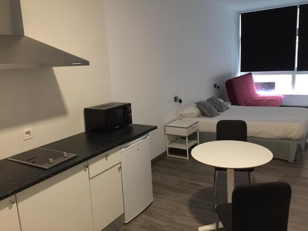 Room And Kitchen Bilbao Extérieur photo