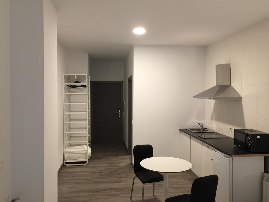 Room And Kitchen Bilbao Extérieur photo