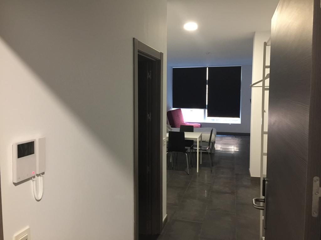 Room And Kitchen Bilbao Extérieur photo