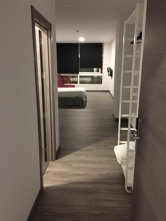Room And Kitchen Bilbao Extérieur photo