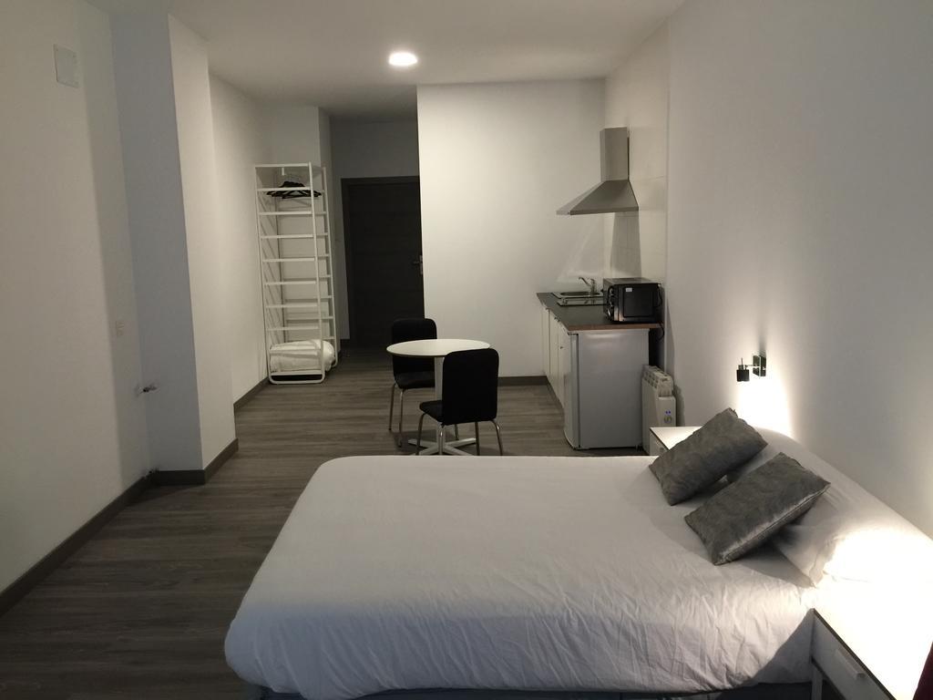 Room And Kitchen Bilbao Extérieur photo