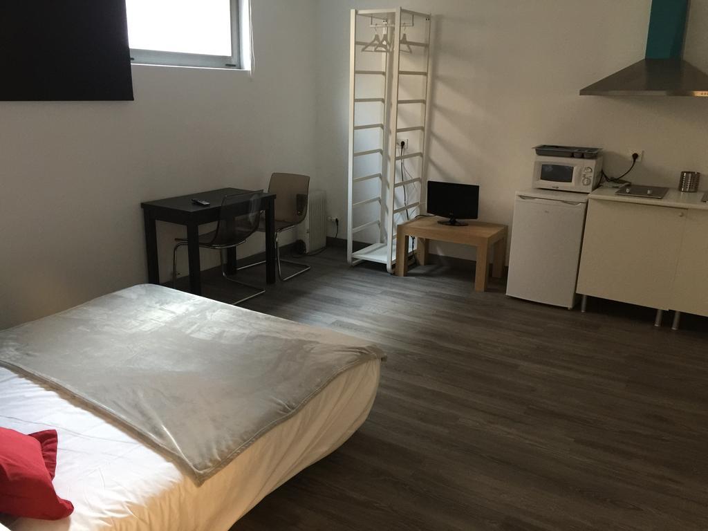 Room And Kitchen Bilbao Extérieur photo