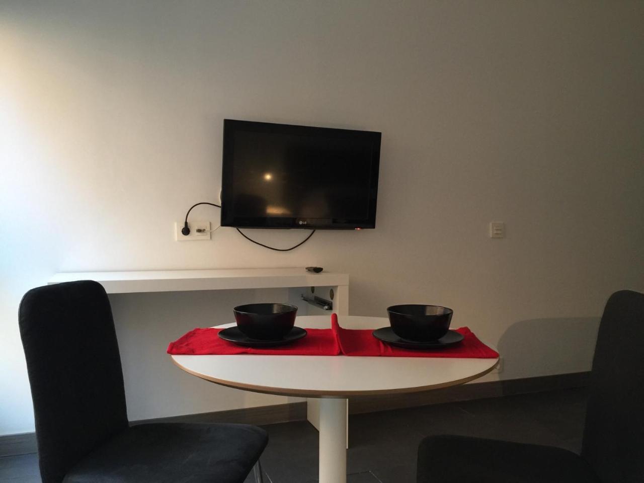 Room And Kitchen Bilbao Extérieur photo